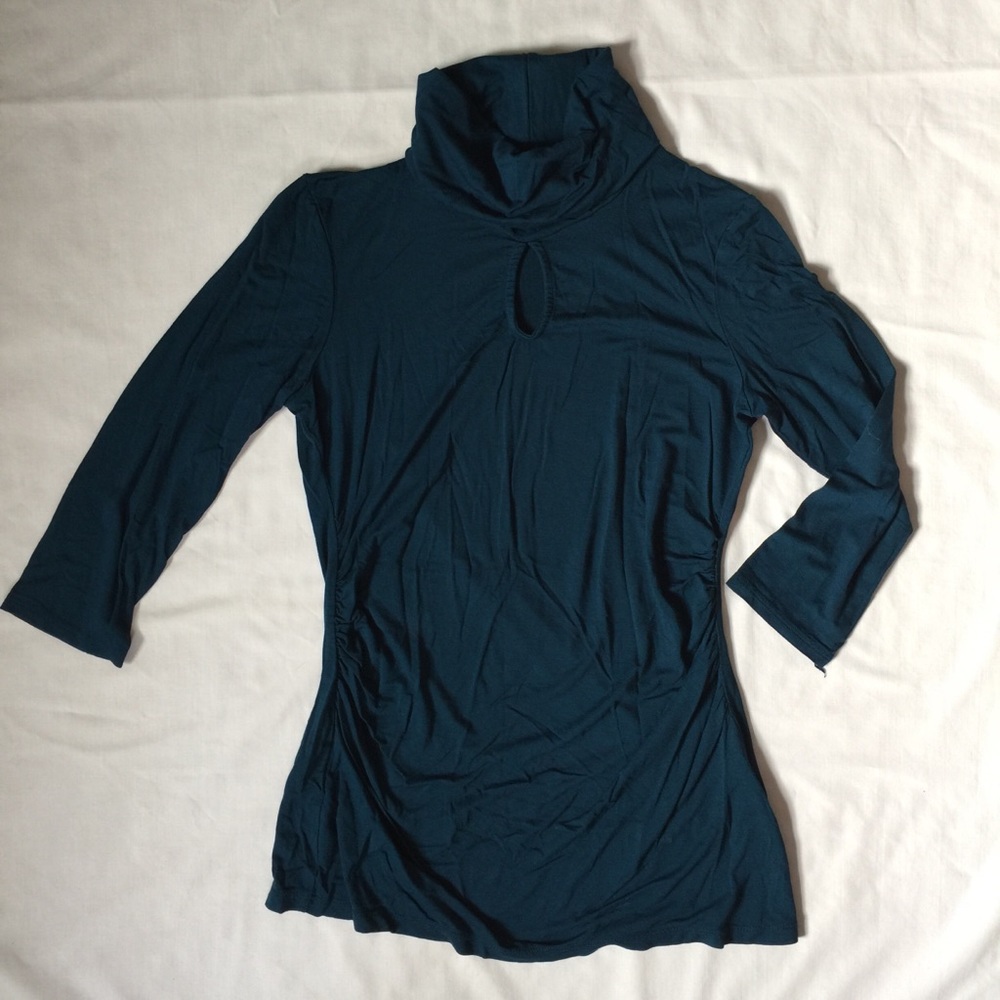 NY&CO Teal Keyhole Turtleneck